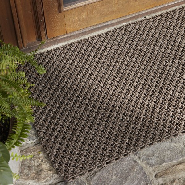 Detail photo of knotted doormat.