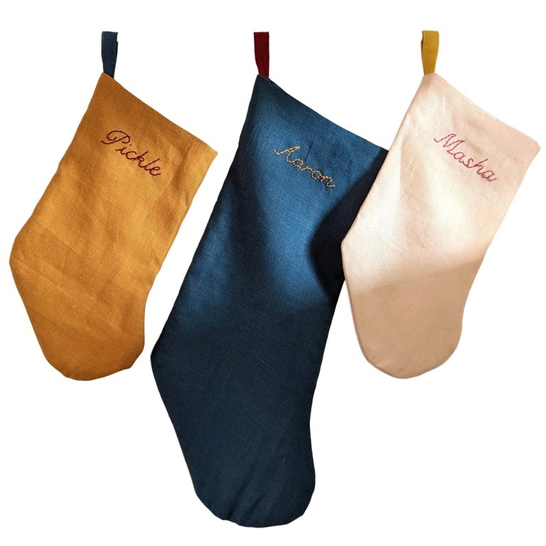  solid-colored linen stockings