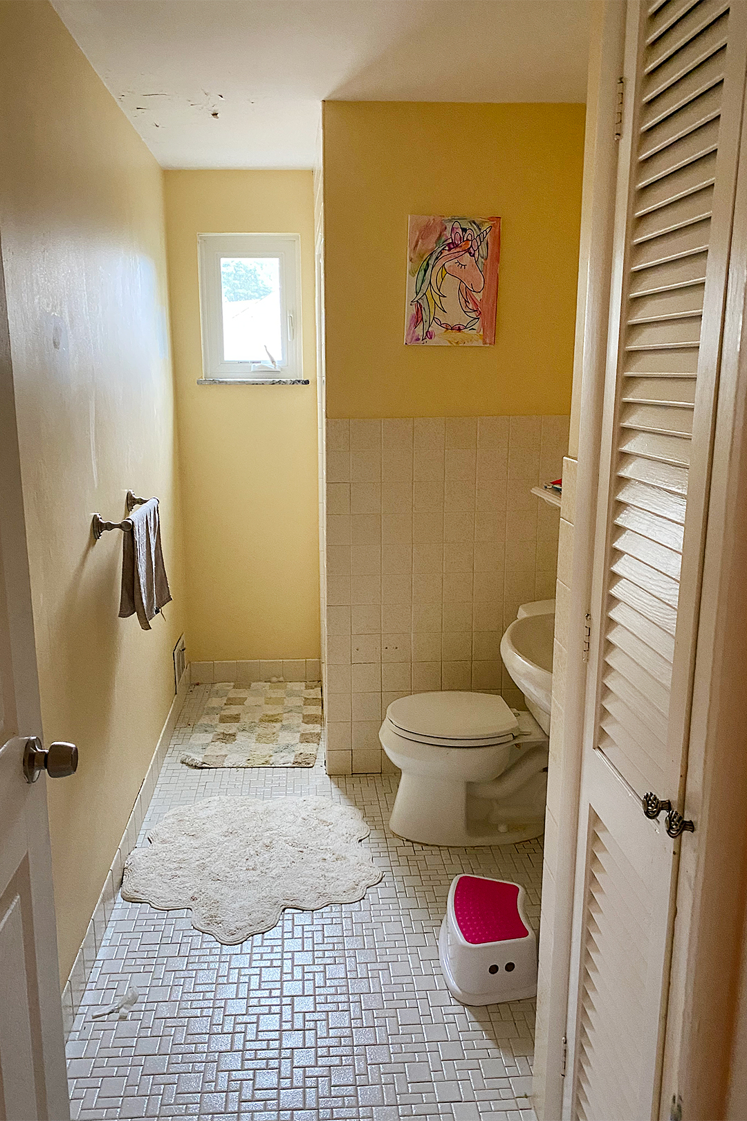 dated yellow bathroom