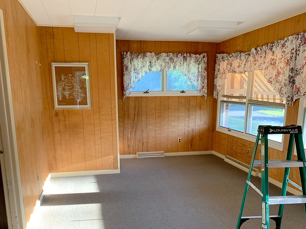 doctor's office space before any renovations