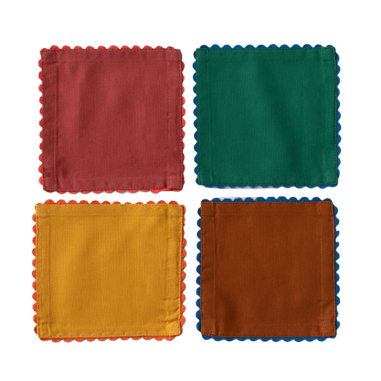  Schoolhouse Scallop Trim Napkin Set