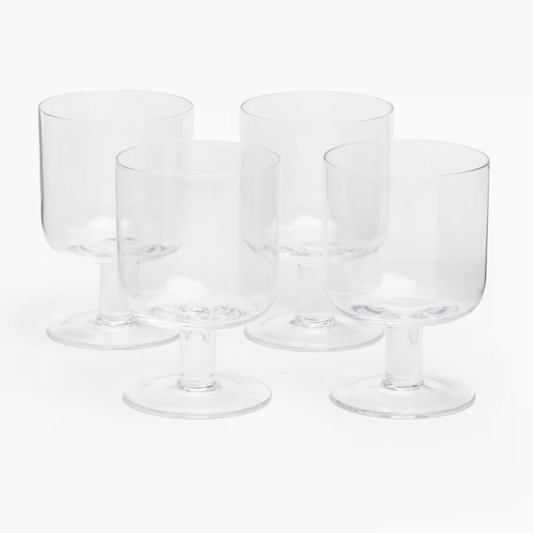  wine glasses