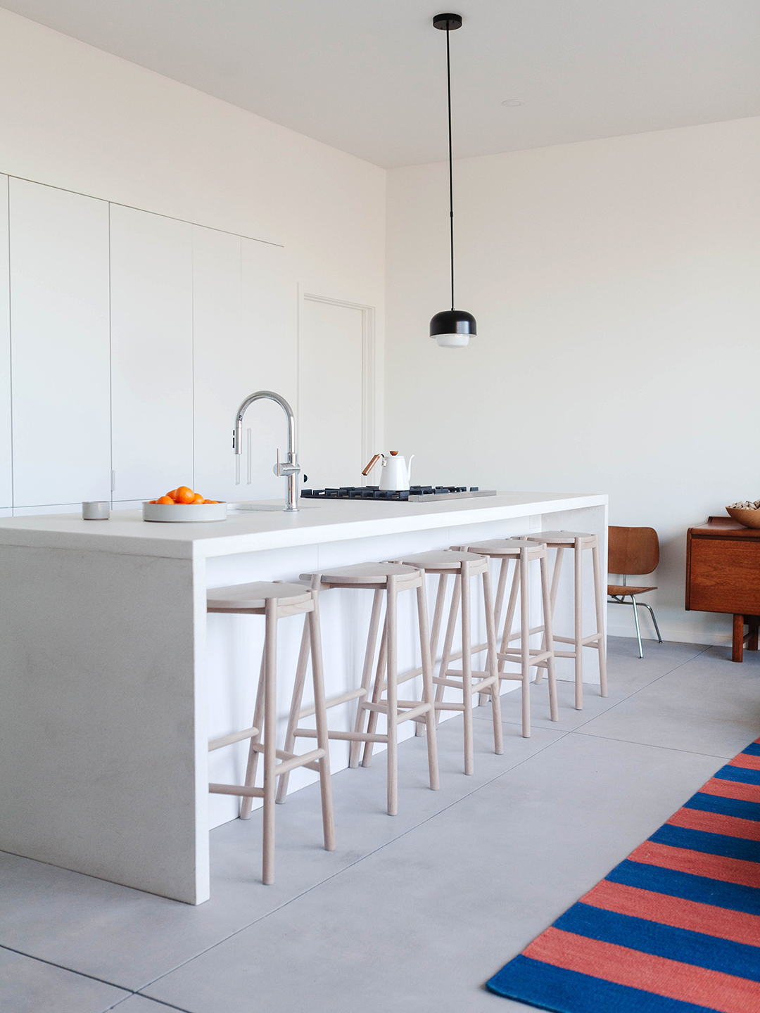 long island with stools