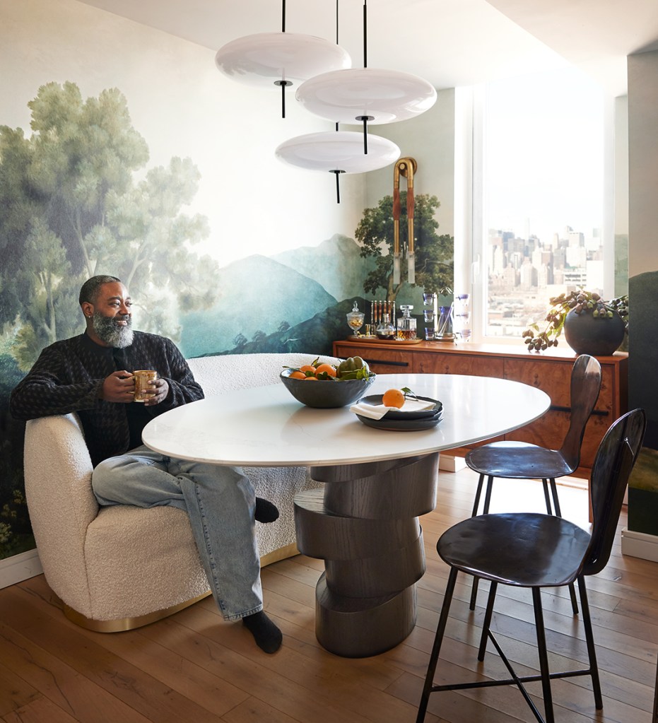 Tour Designer Alvin Wayne’s Dreamy Long Island City Apartment