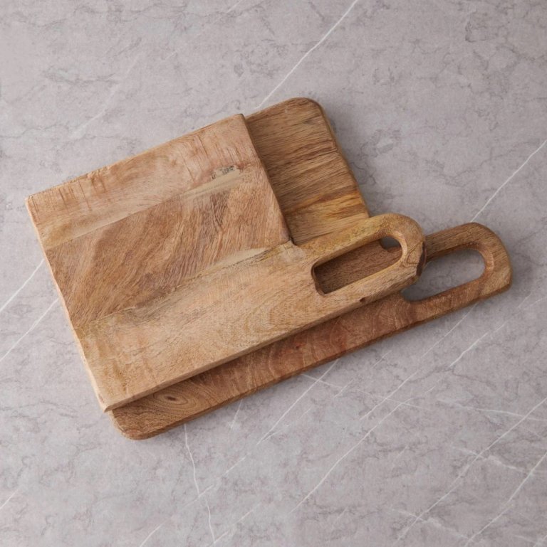  wood cutting board with open handle