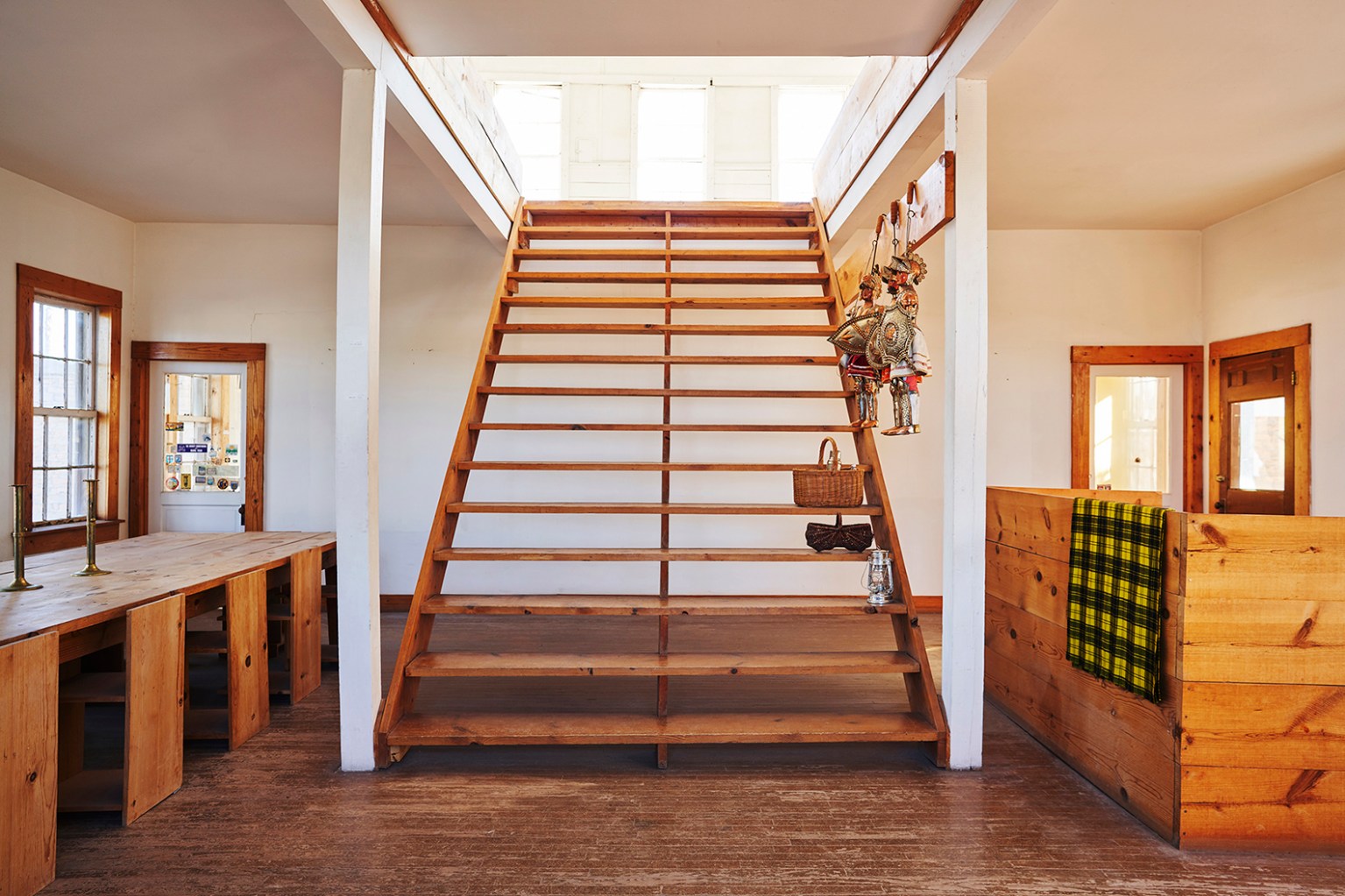 Inside the Sun-Soaked Marfa Compound Where Donald Judd Lived and Worked ...
