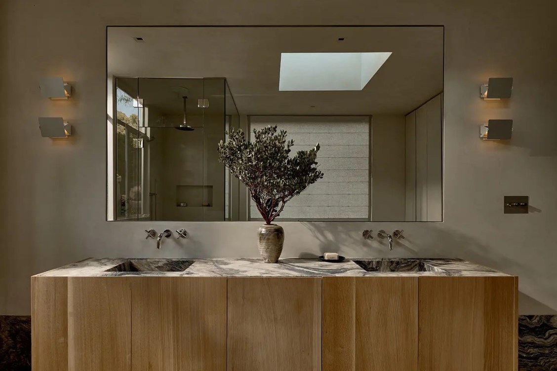 13 Modern Bathroom Ideas That Are Anything But Cold