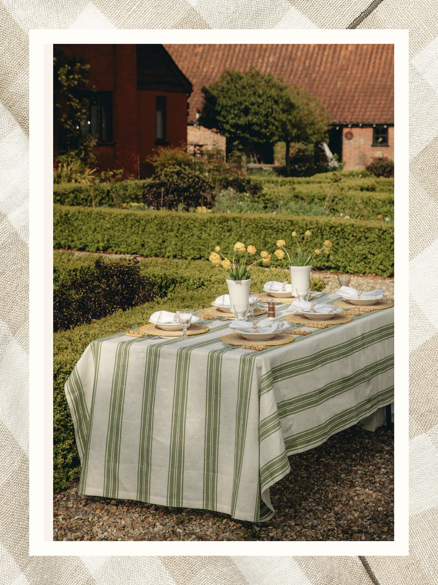 Domino-Best-Tablecloths-Summer-2025-FEATURE