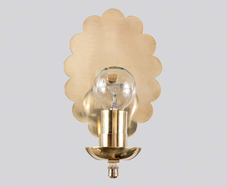  brass scalloped sconce