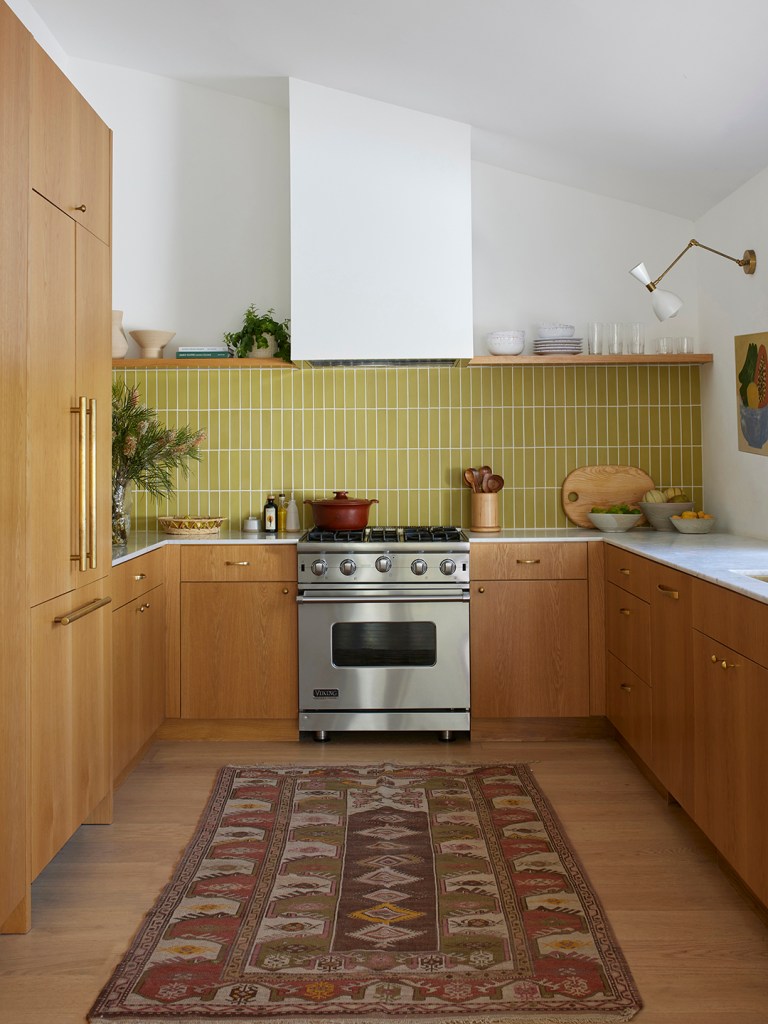 Navy Blue Kitchen Trend Ideas | Domino