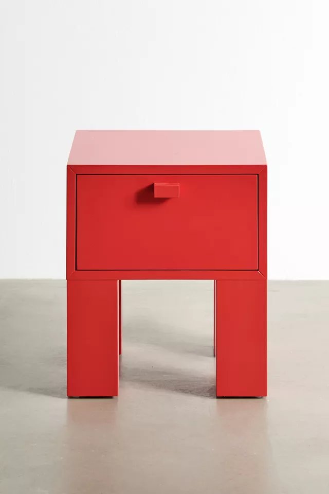  red table