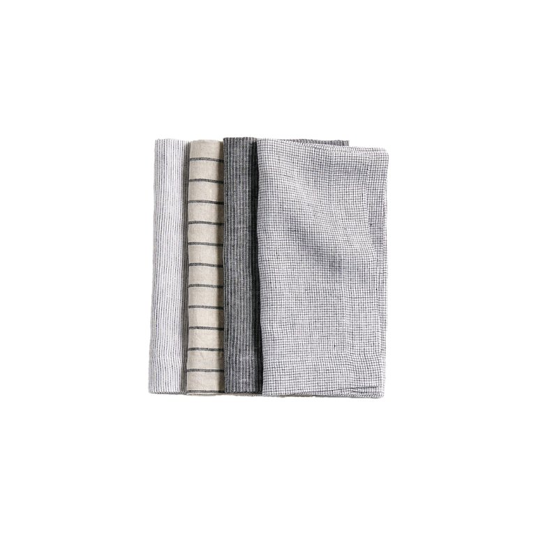  stack of linen napkins