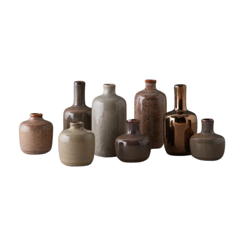  Set of 8 vases