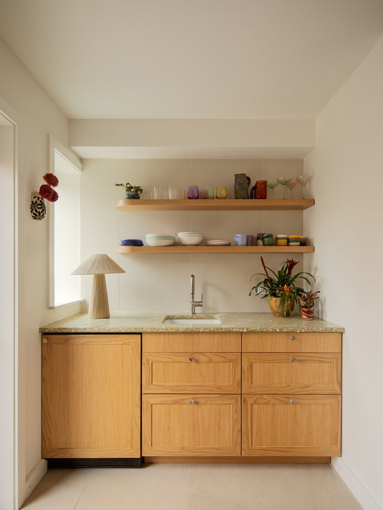 wood kitchen cabinets