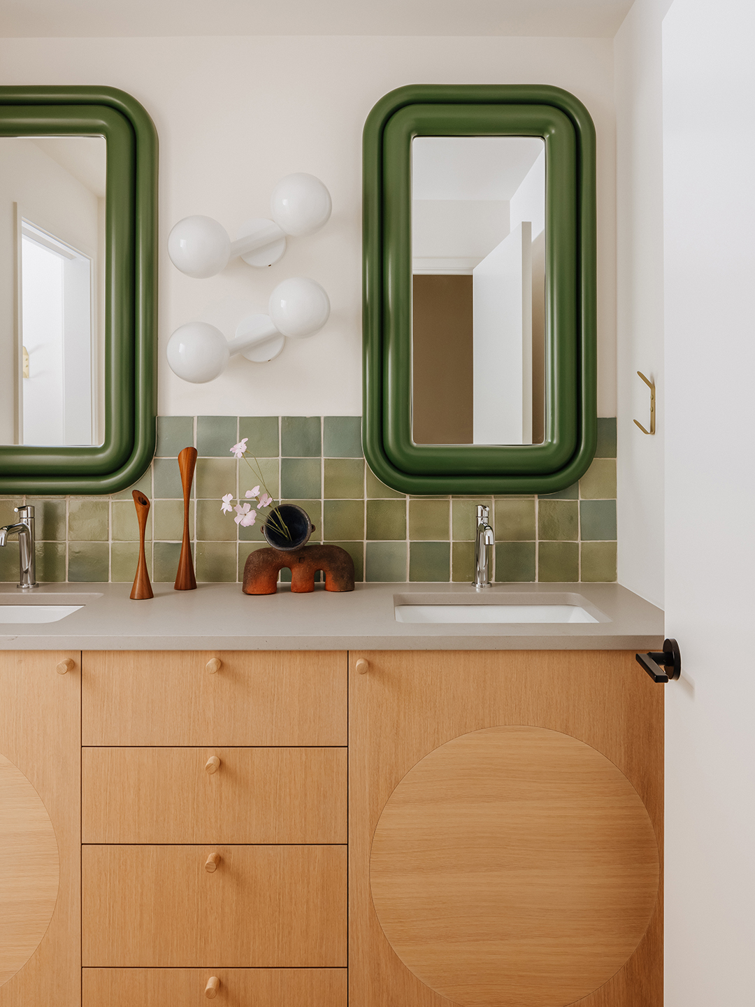 vanity with wood grain