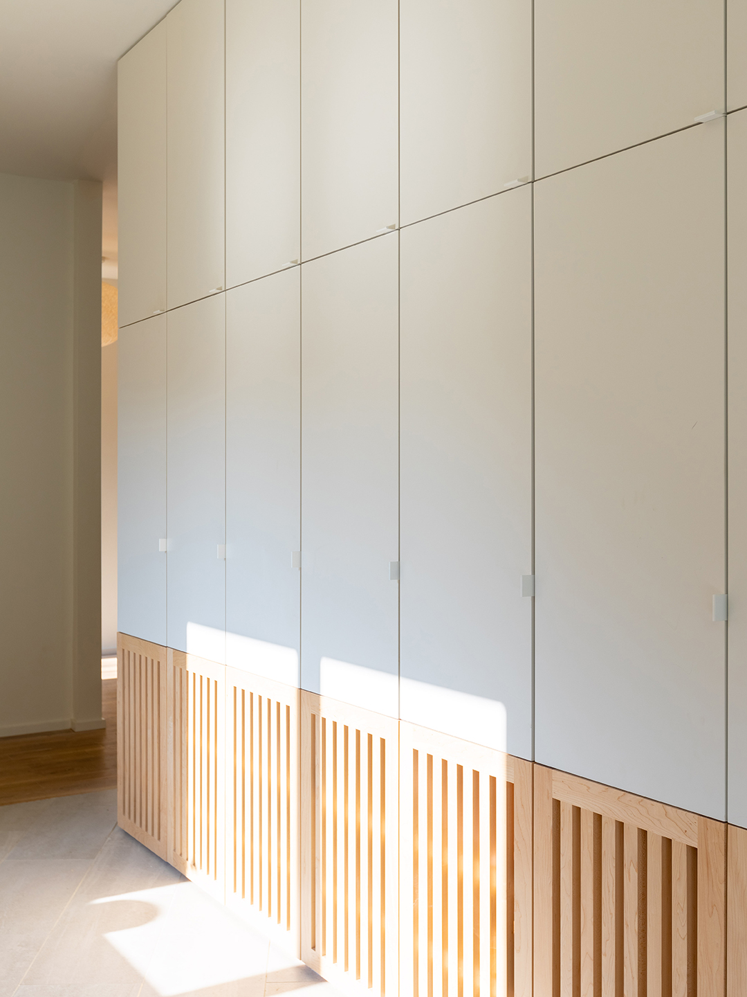 closet with vented slots