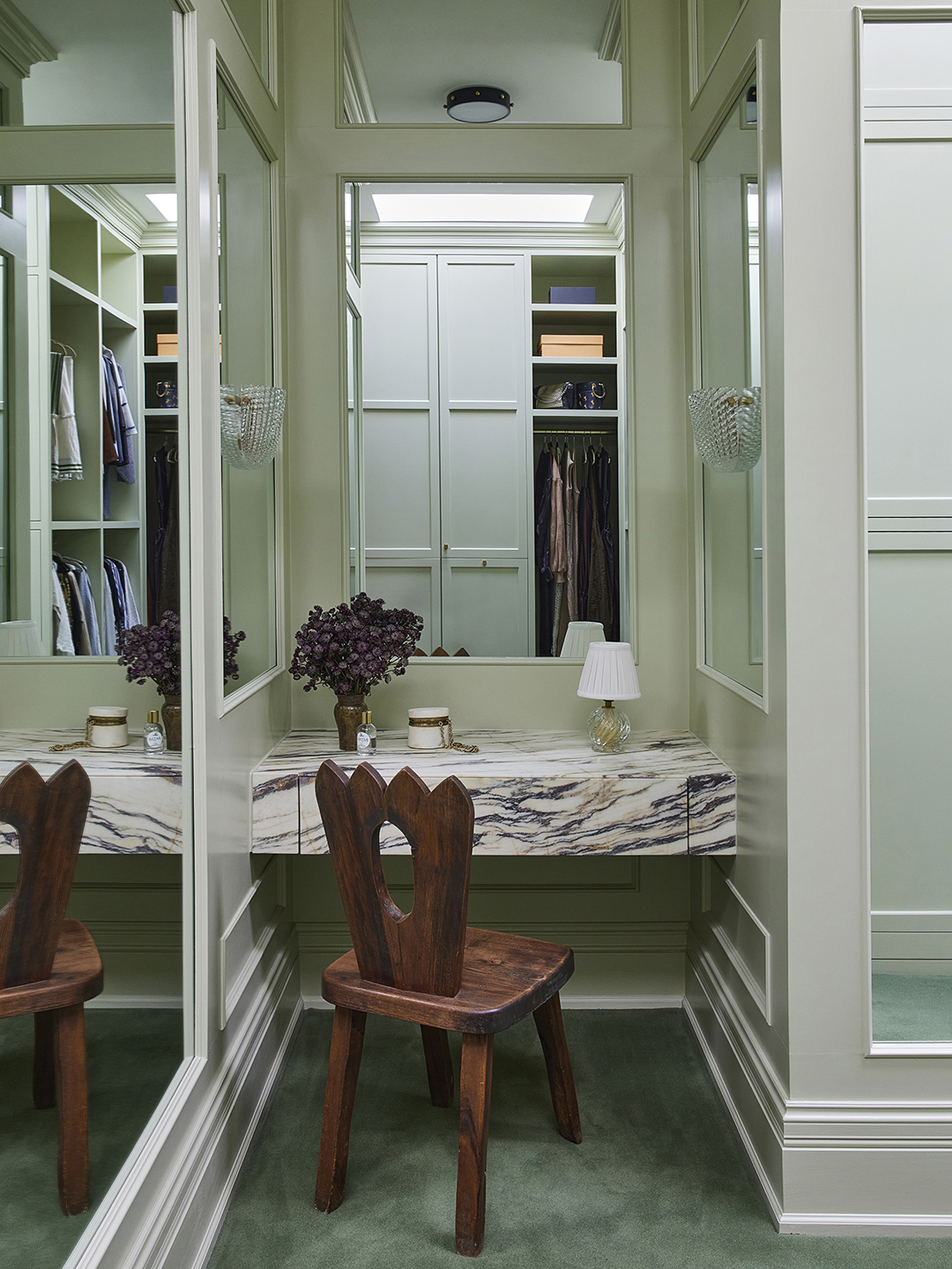 closet vanity