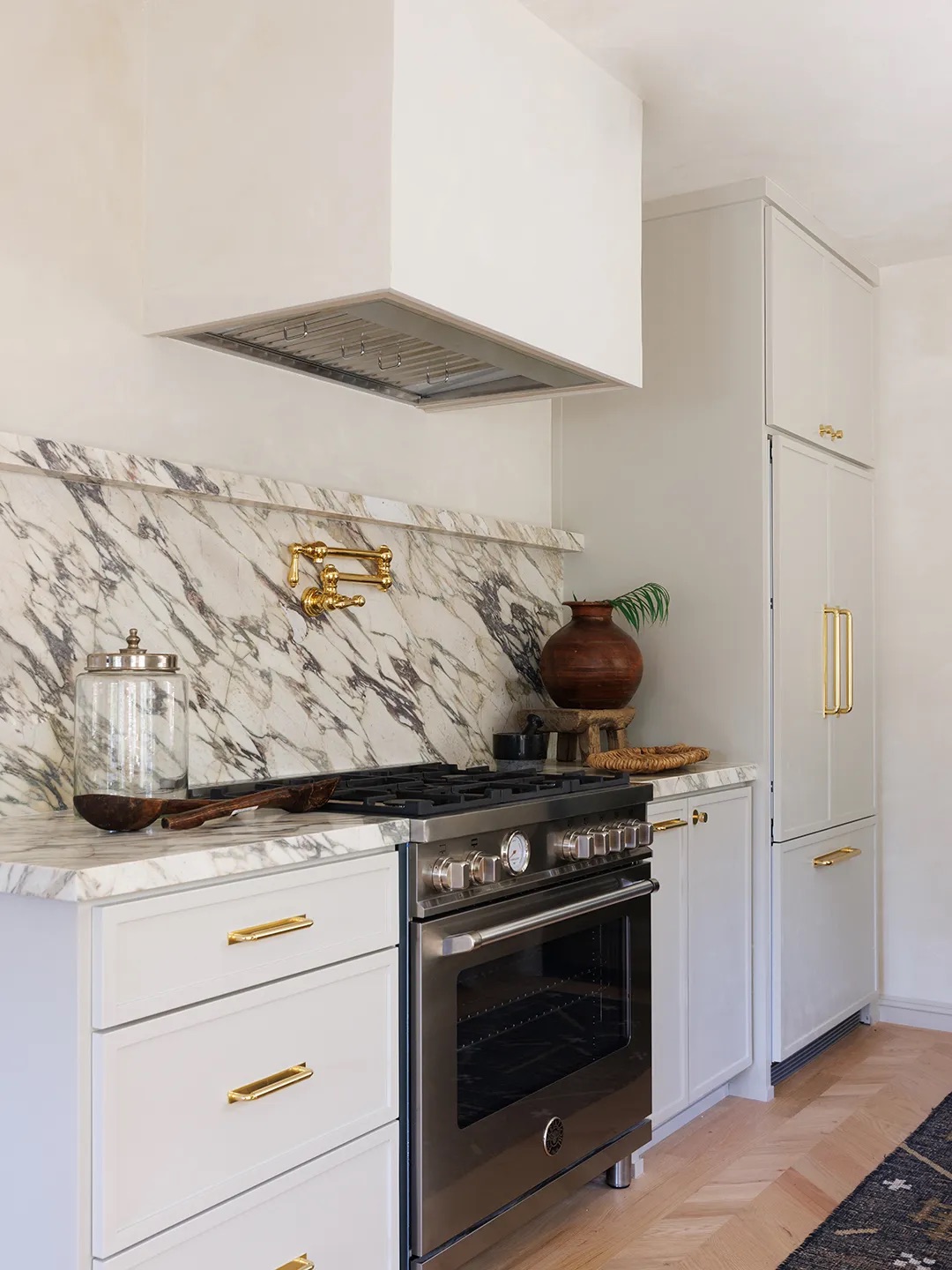 The Hottest Kitchen Cabinet Styles for 2026, According to Designers