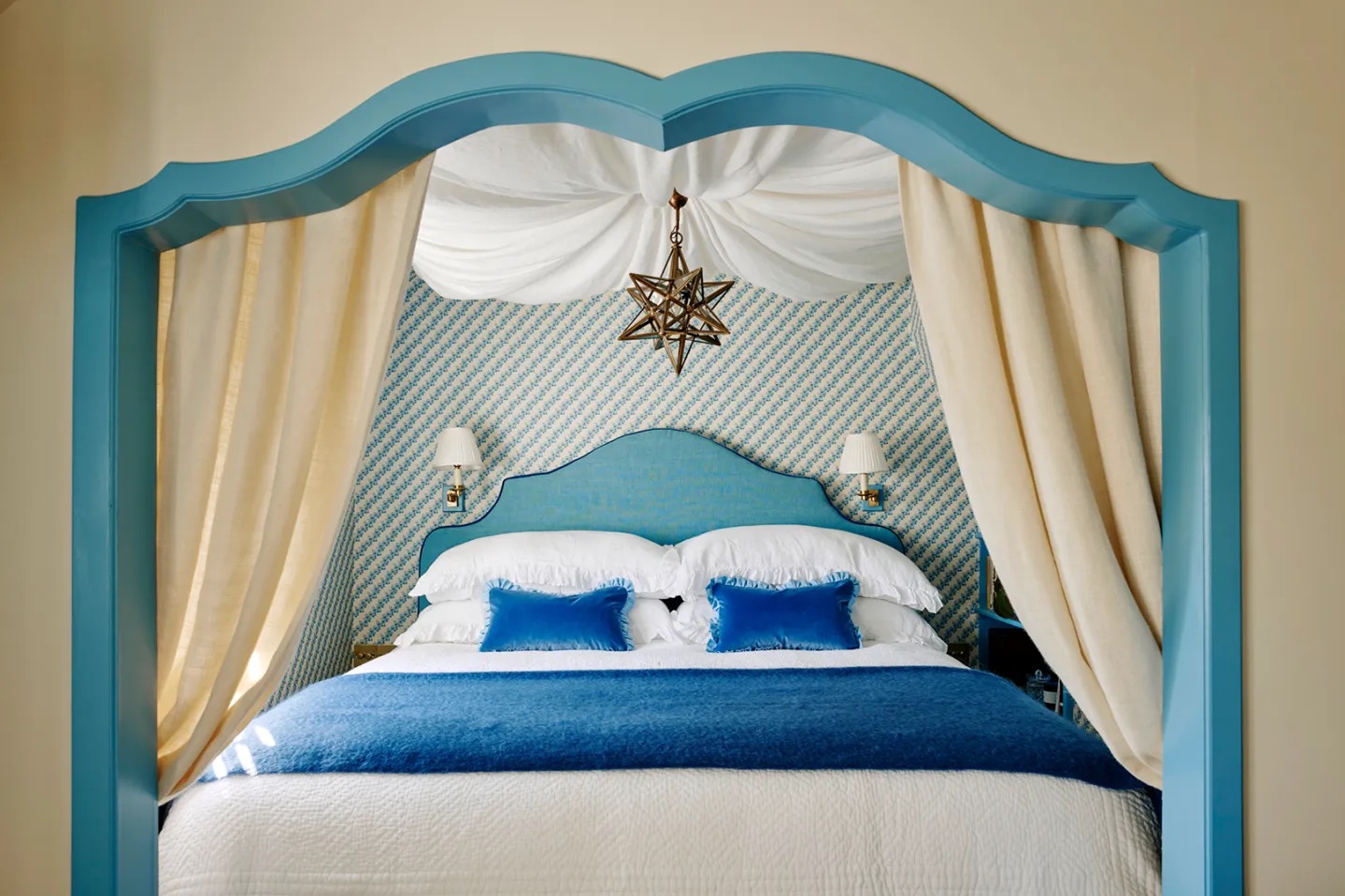 blue bedroom nook