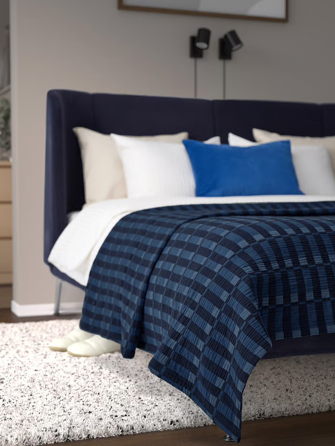 blue bedspread
