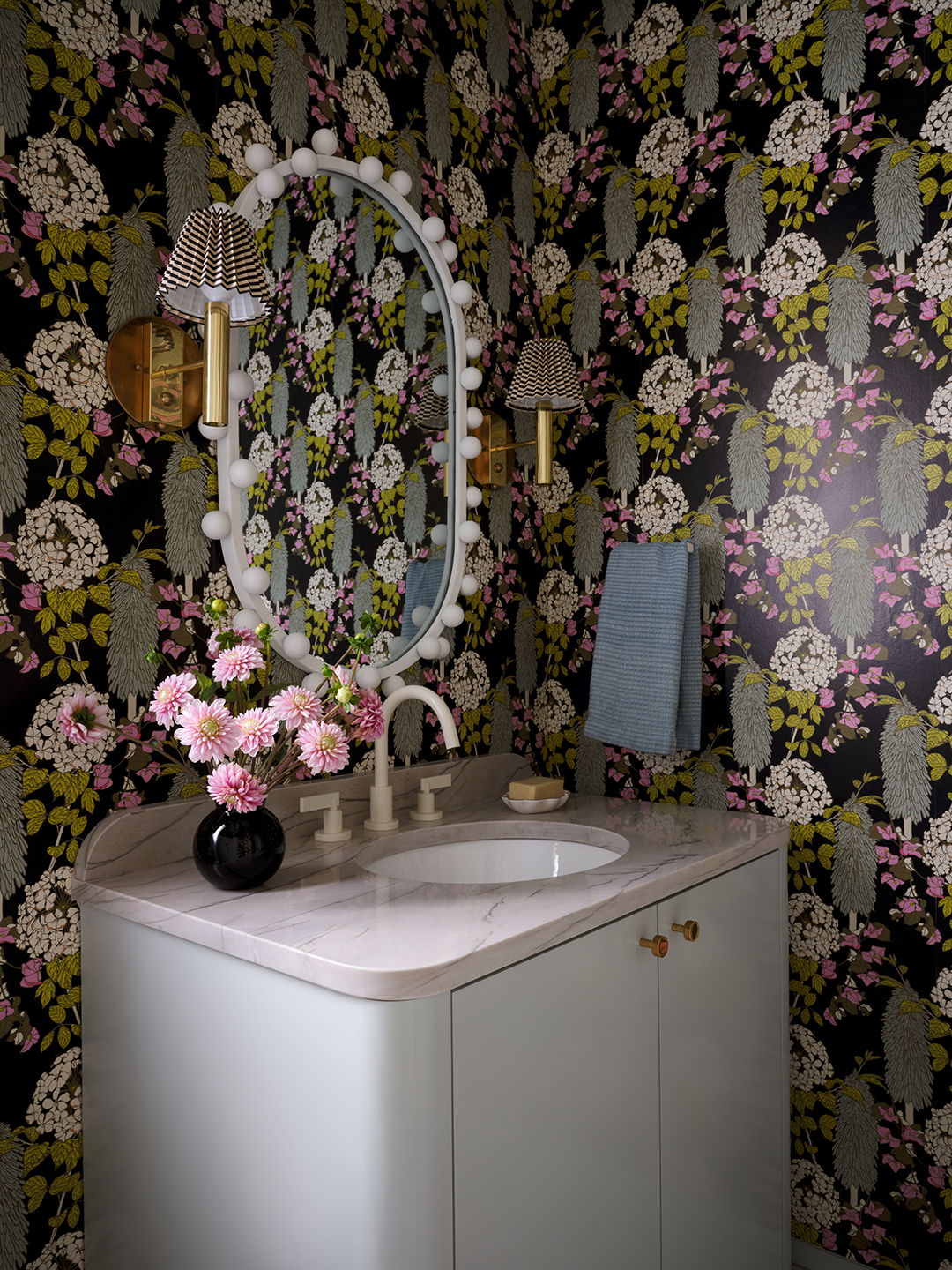 floral bathroom wallpaper