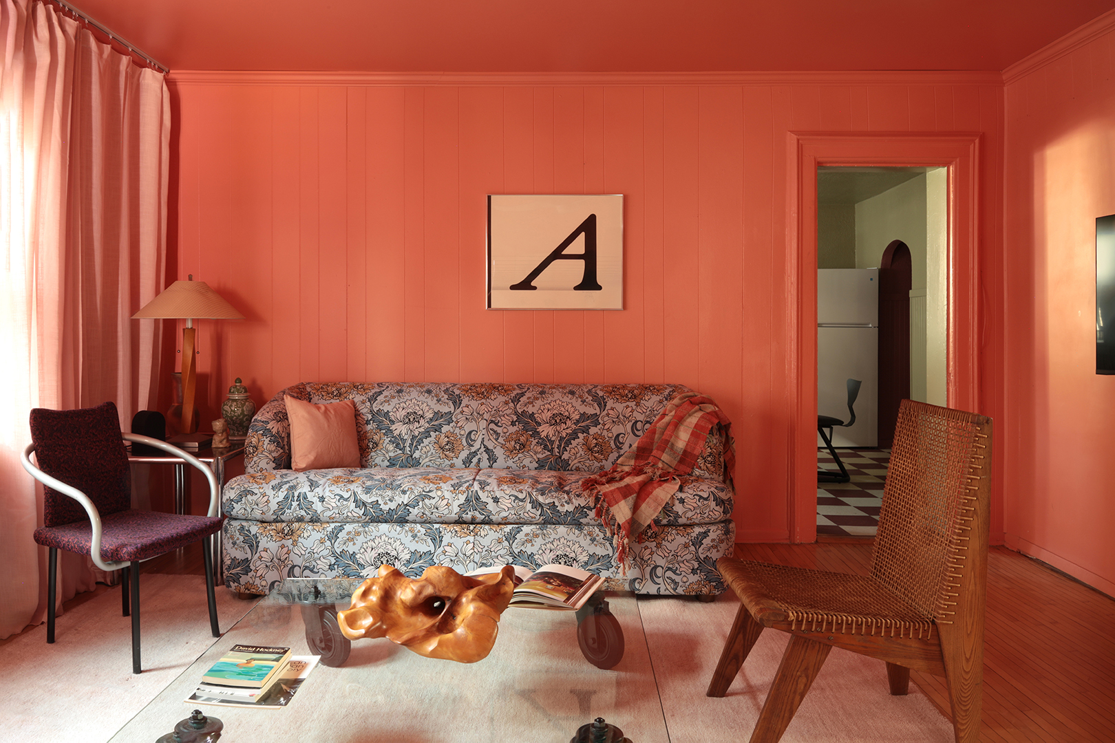coral pink living room