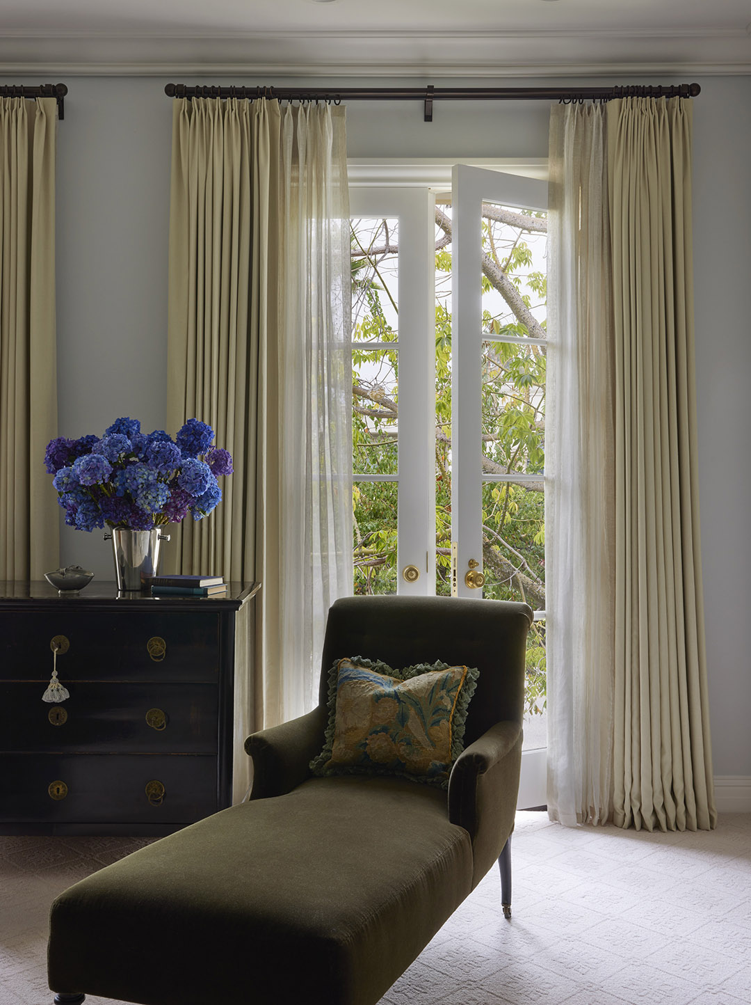 sheer white curtains