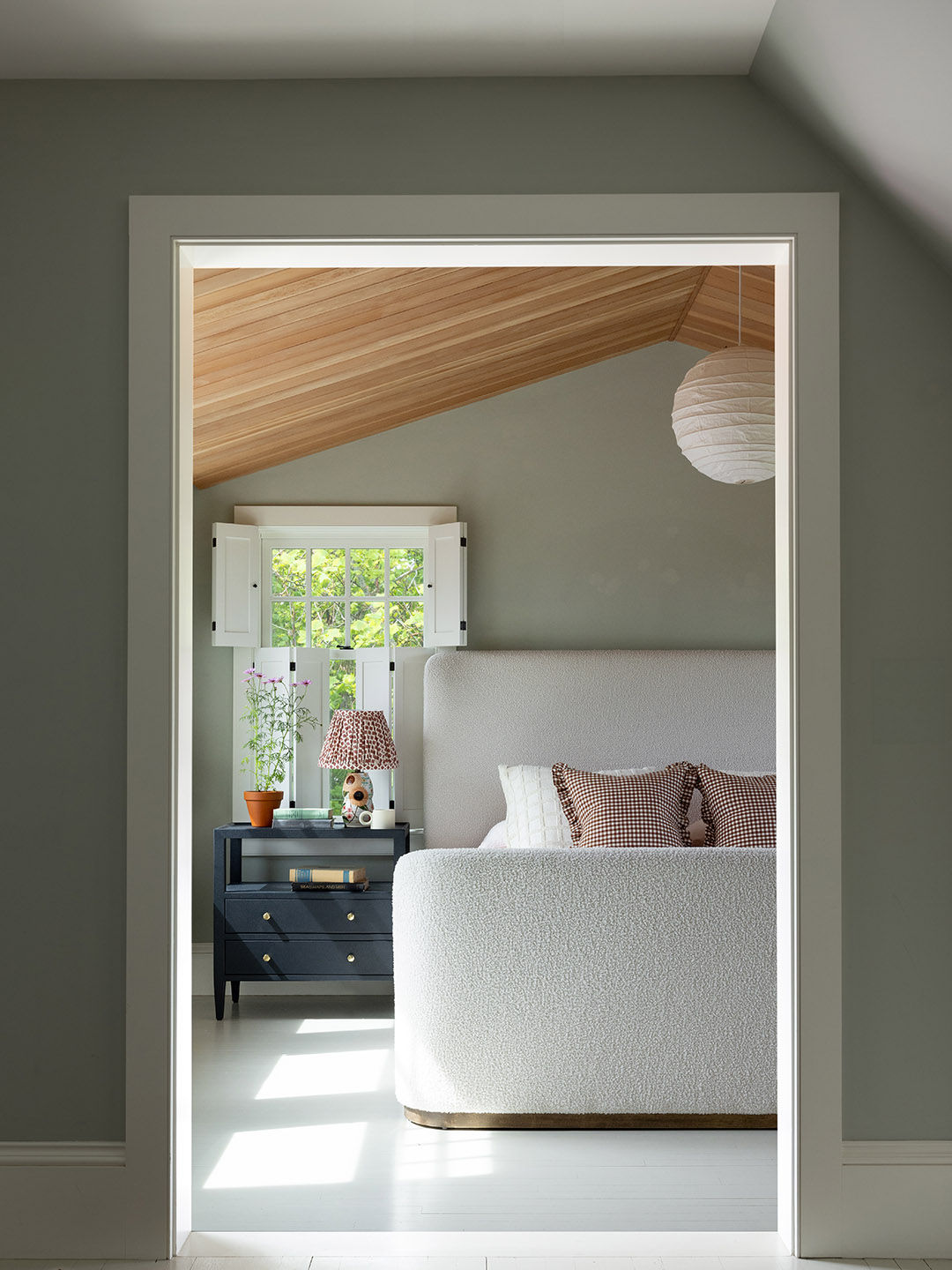 white bedroom floors