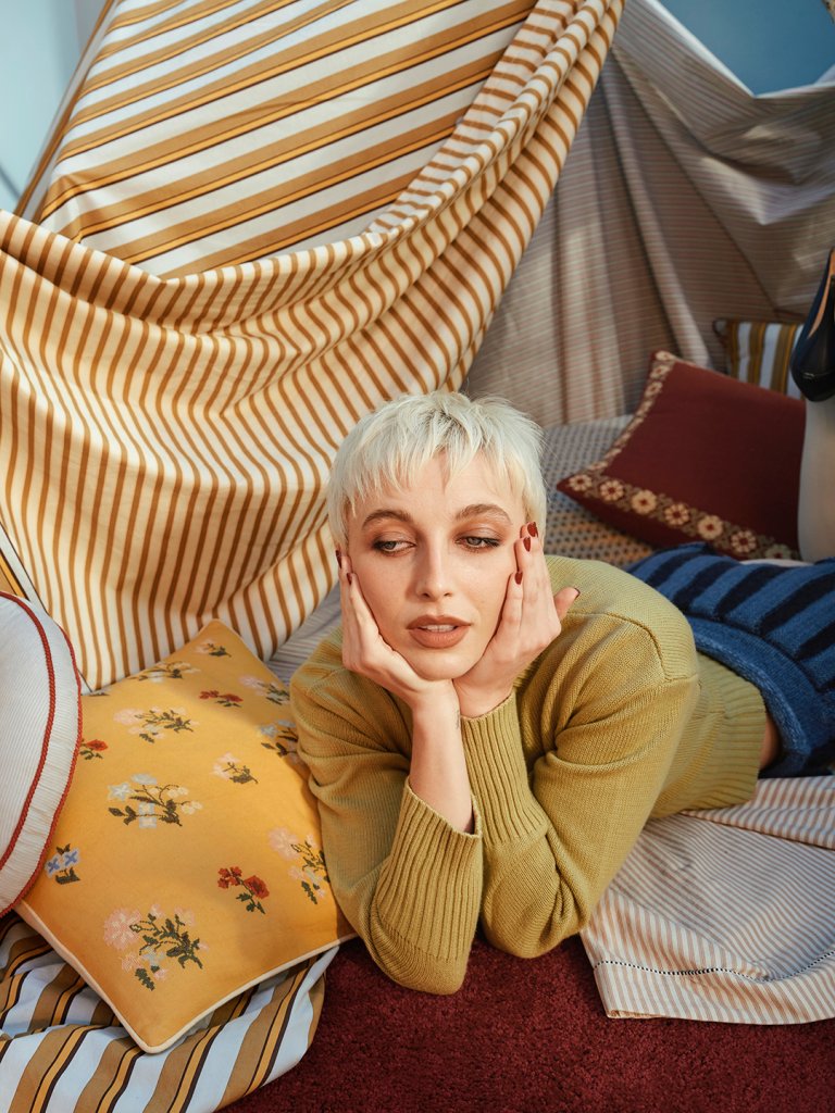 00-FEATURE-Emma-Chamberlain-x-West-Elm-Domino