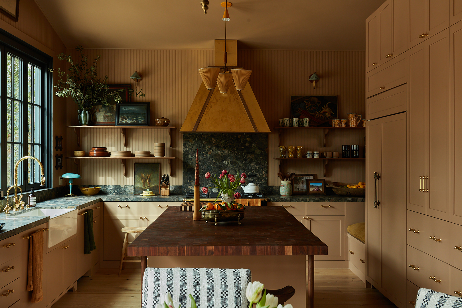 Beadboard-Spotlight-Bright-Idea-Domino-02