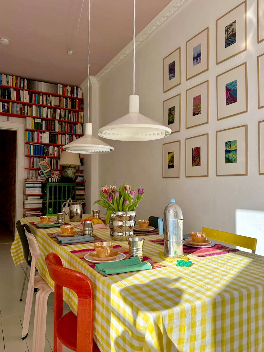 multicolor easter table