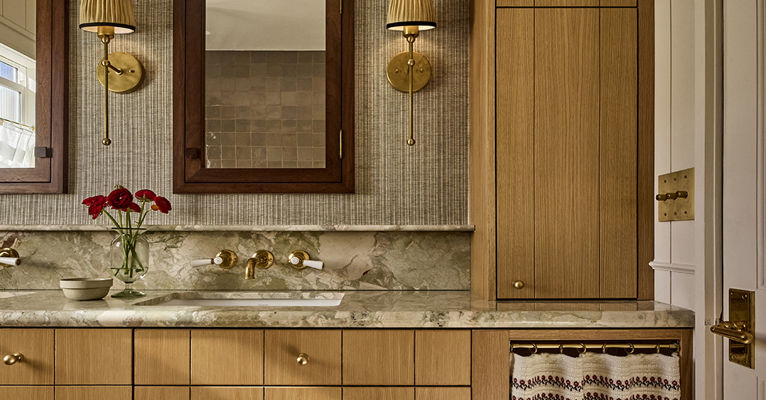 Before & After: All It Took for a Little Privacy in This L.A. Bathroom Was a Single Design Tweak