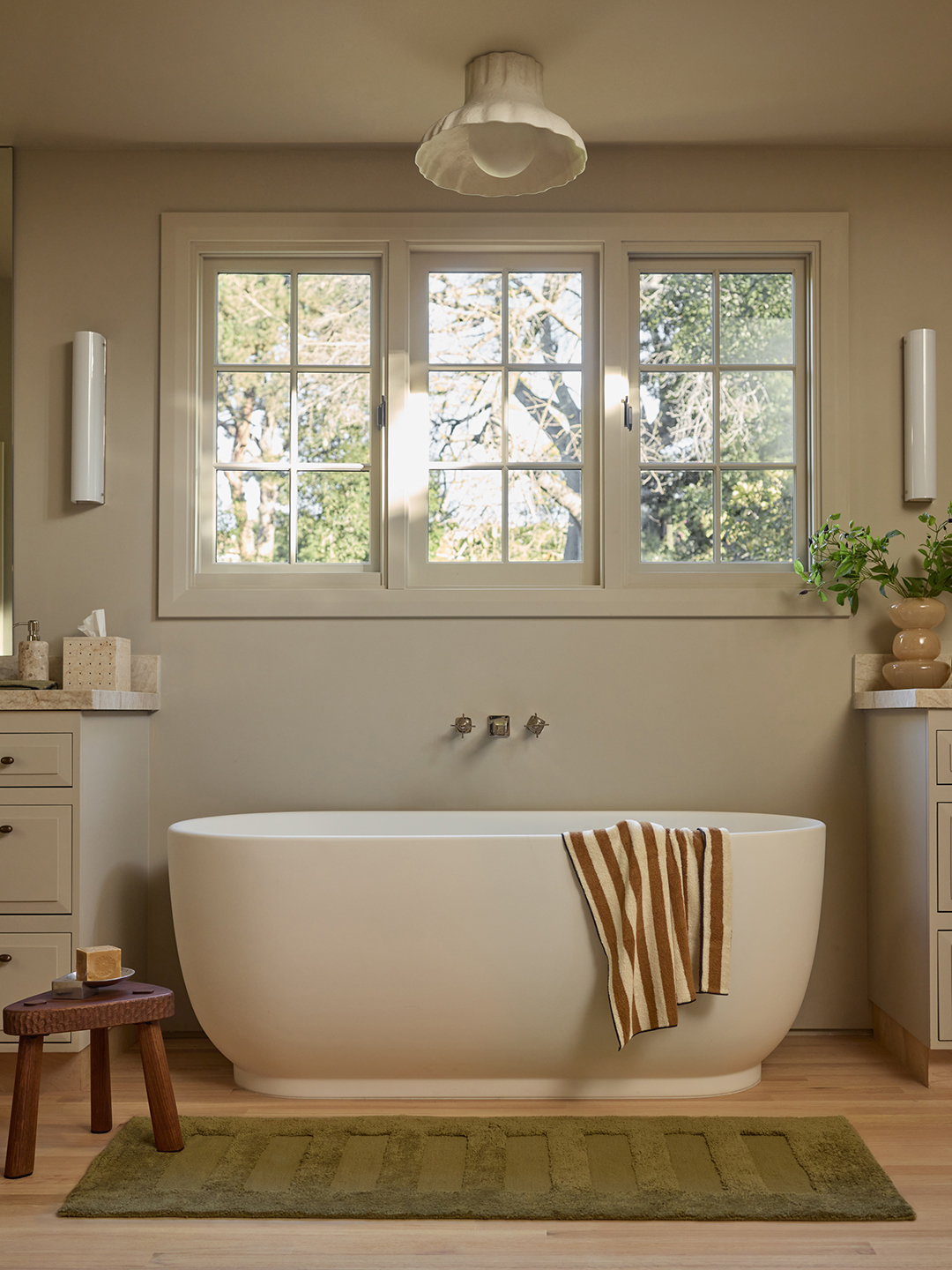 Lulu-and-Georgia-SSS-Bed-and-Bath-Collection-Domino-09