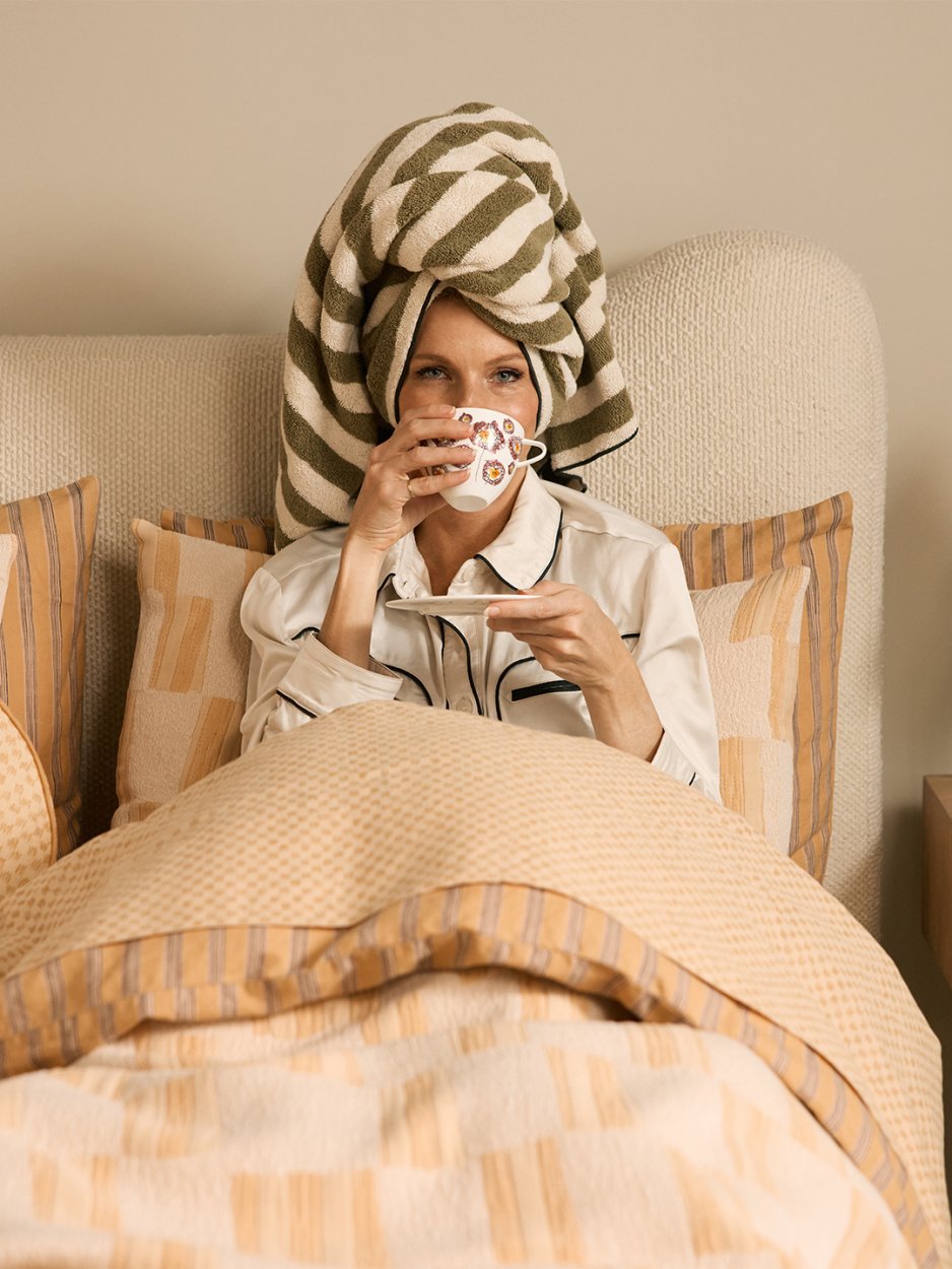 Sarah-Sherman-Samuel-Bedroom-Bathroom-Scents-domino