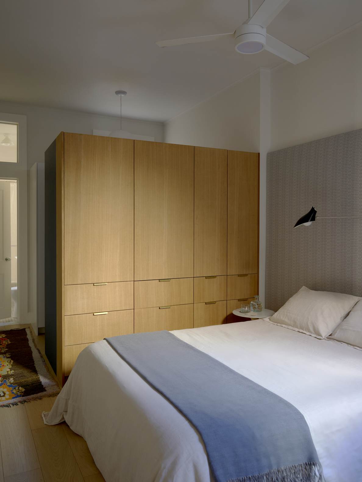 Zara-bed-frame-spotlight-domino-01