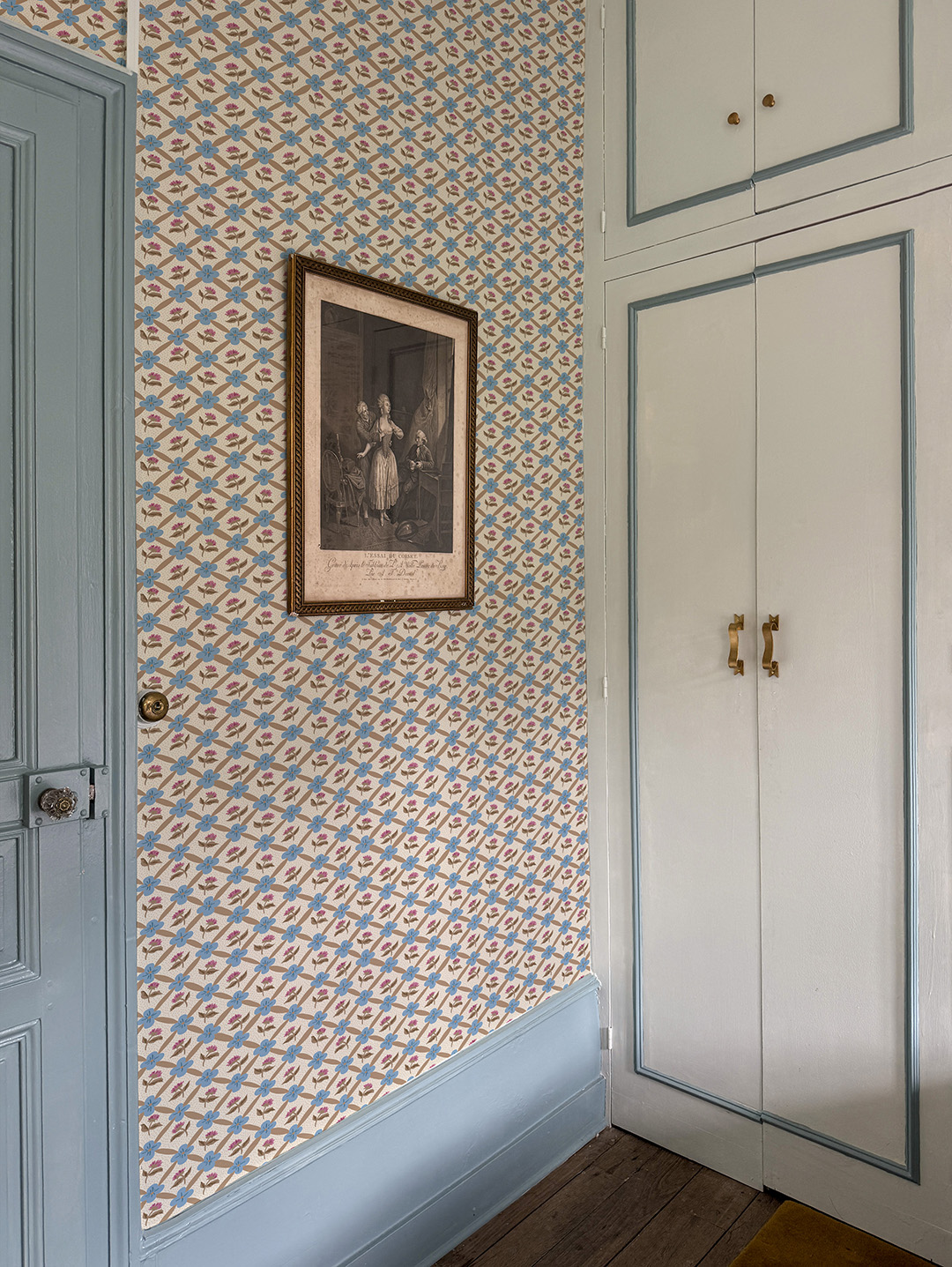 Clare-V-x-Wallshoppe-Domino-03