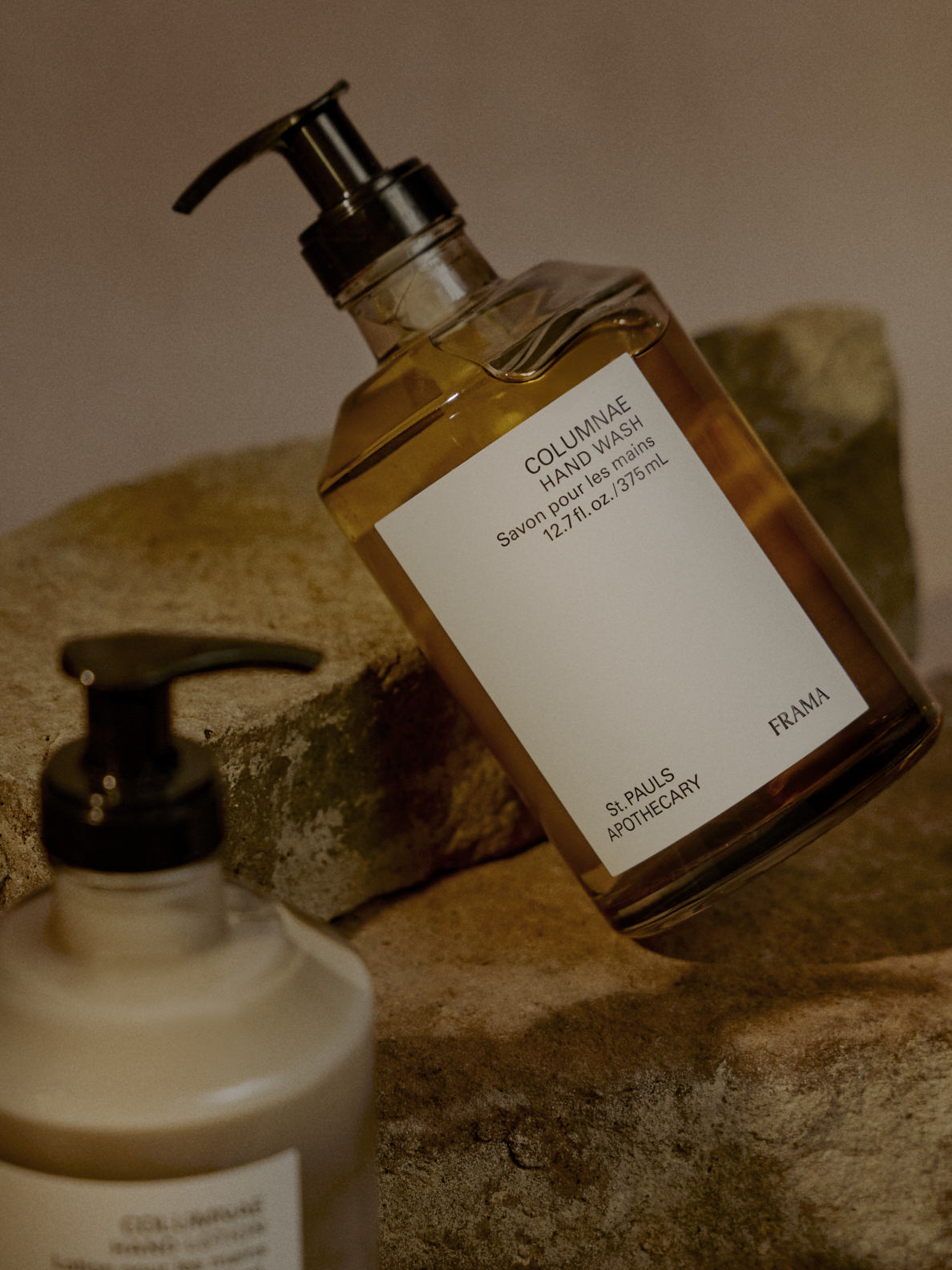 Frama-Soap-Review-Domino-02