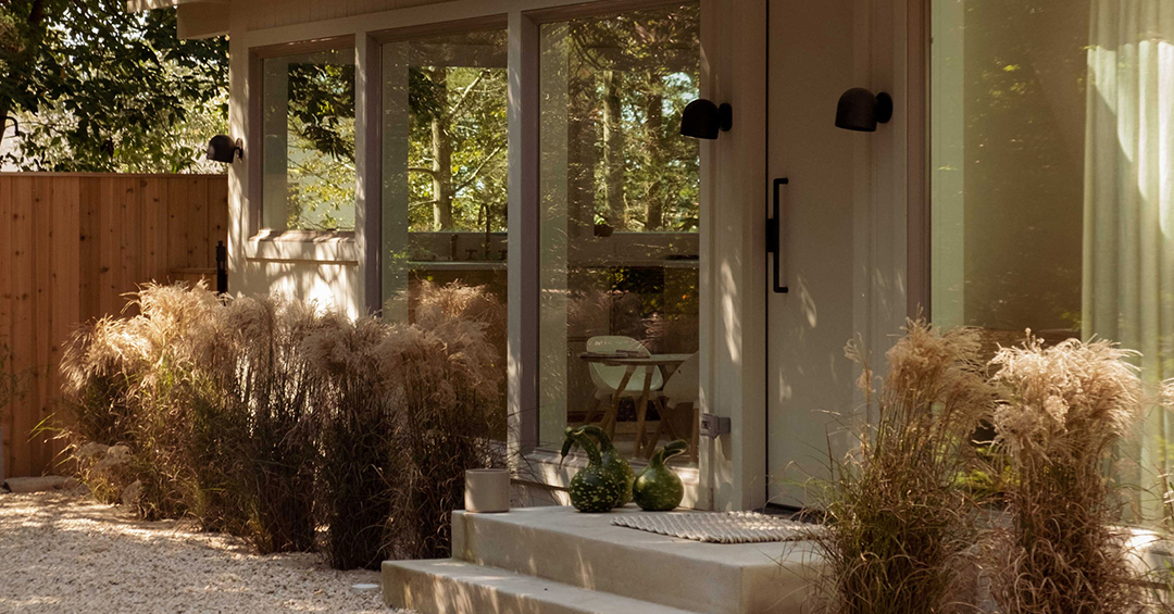 Soft, Glowy Light Is the Main Character in This Calming East Hamptons Home