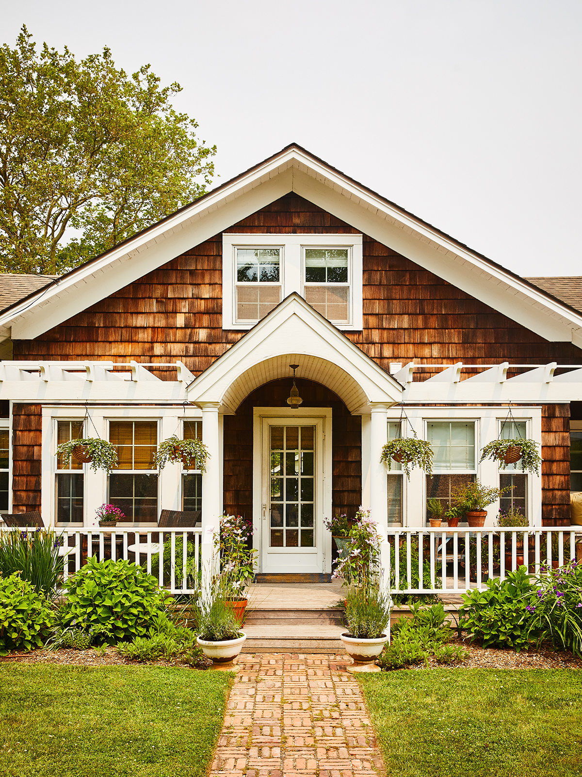 How-to-Get-Your-Yard-Ready-for-Sale-Color-Palette-domino