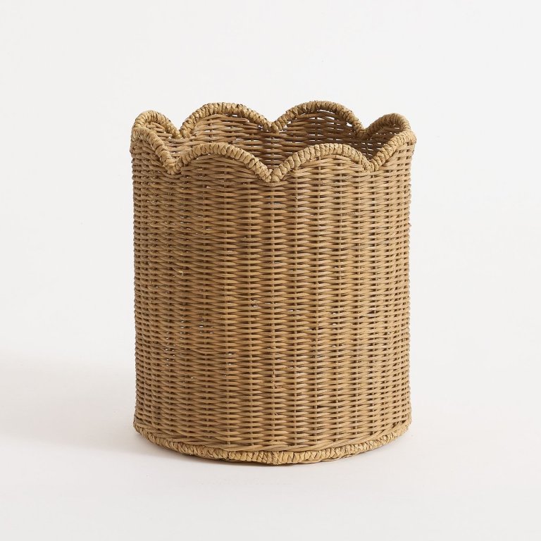 scalloped tall basket