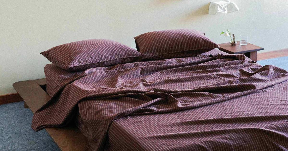 The Best Percale Sheet Sets Are Cool, Crisp, and Feel Light as a Feather