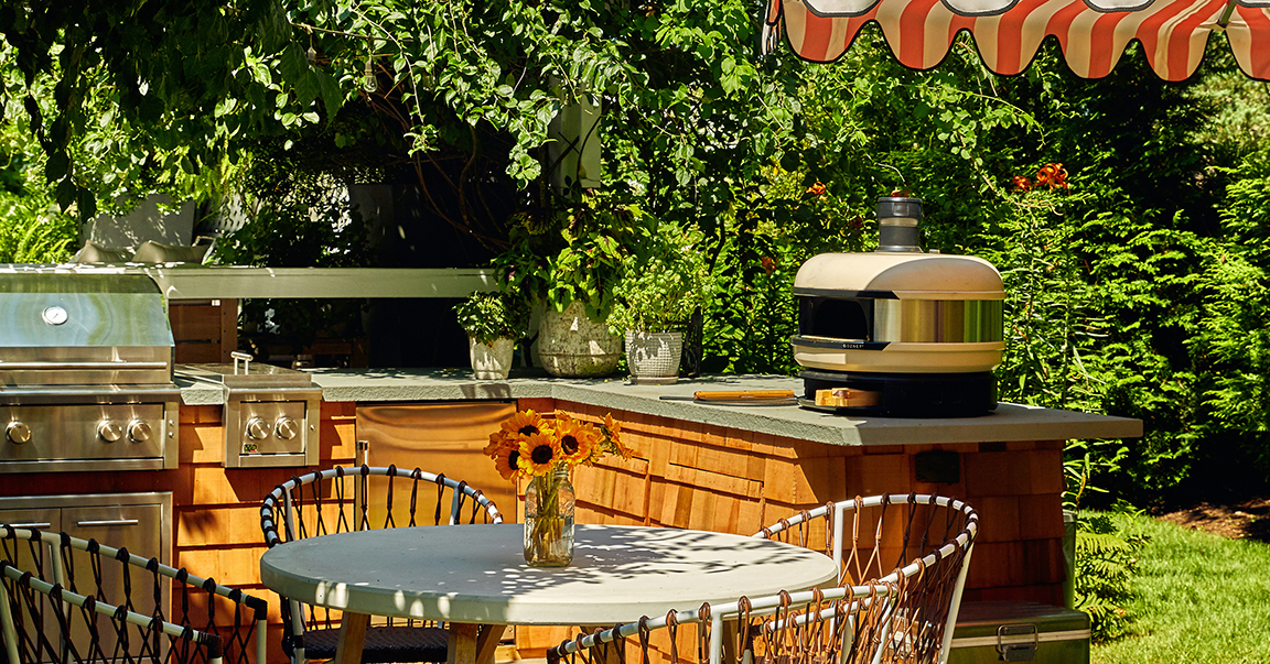 This Summer, The Outdoor Kitchen Is All Grown Up