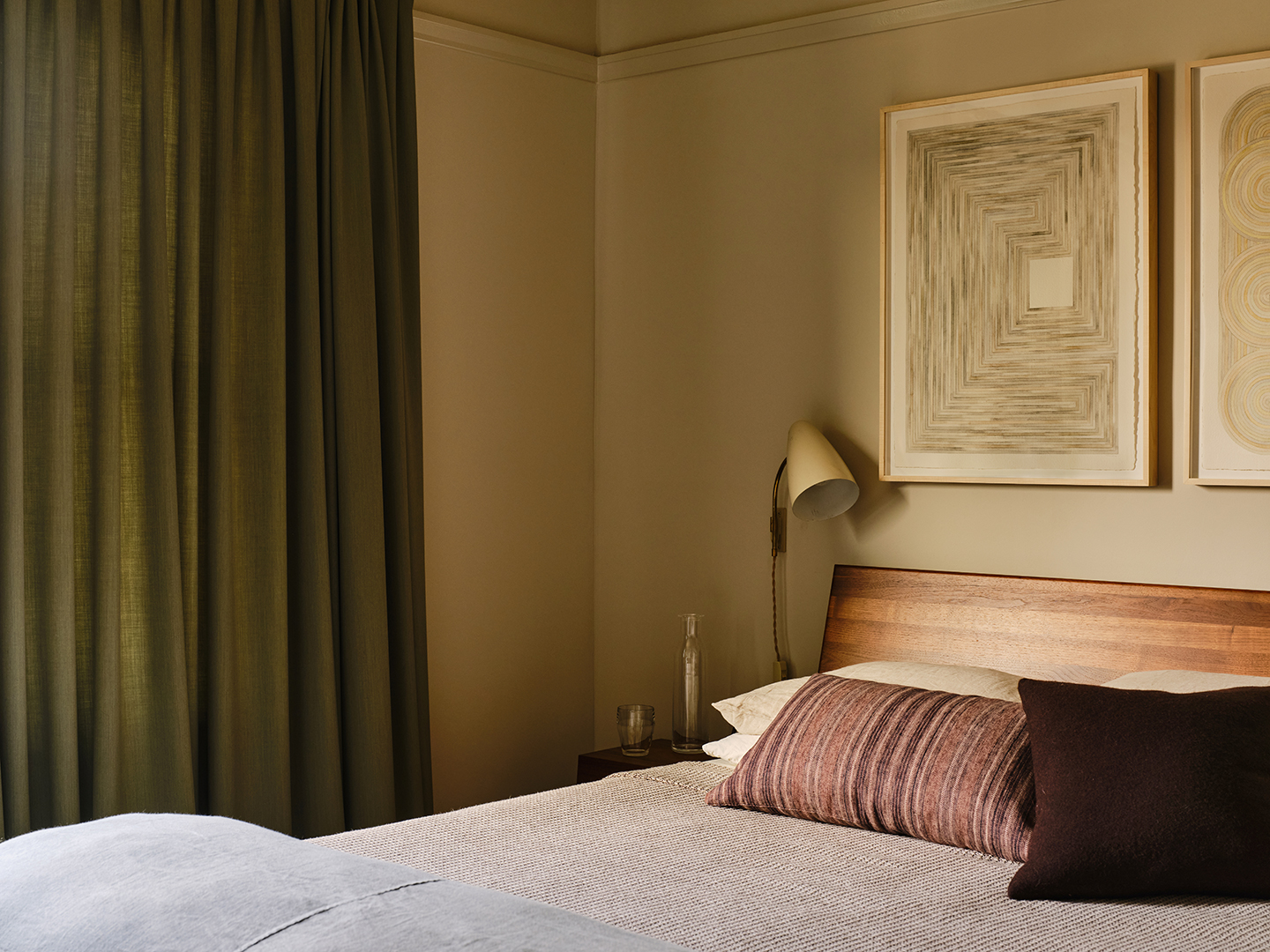 neutral khaki and green bedroom