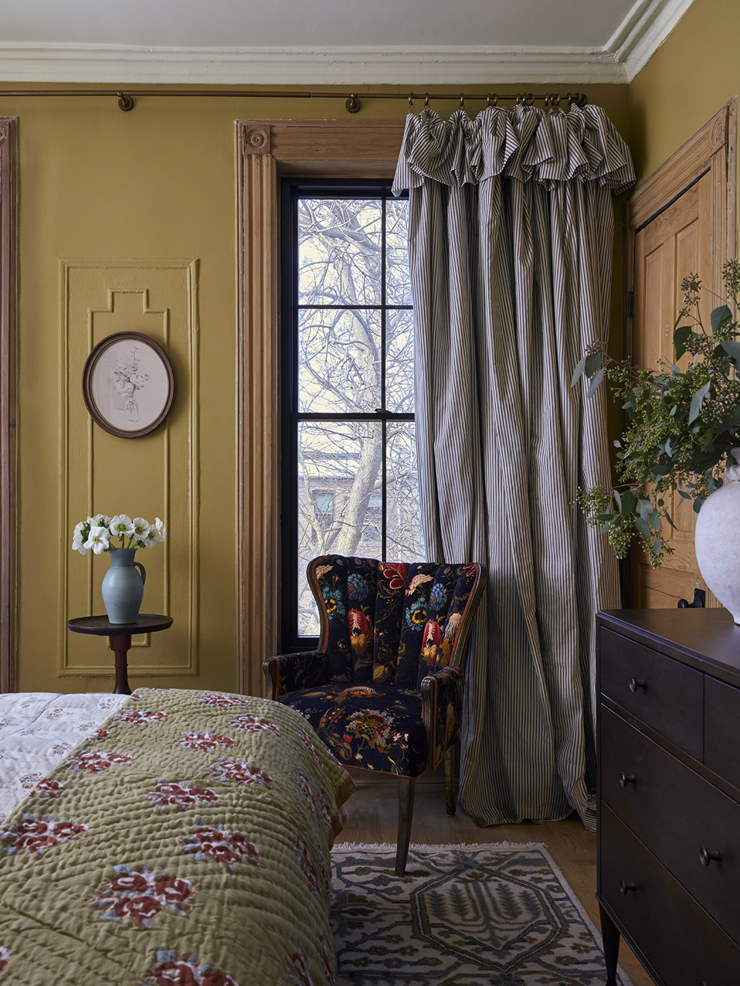 yellow bedroom
