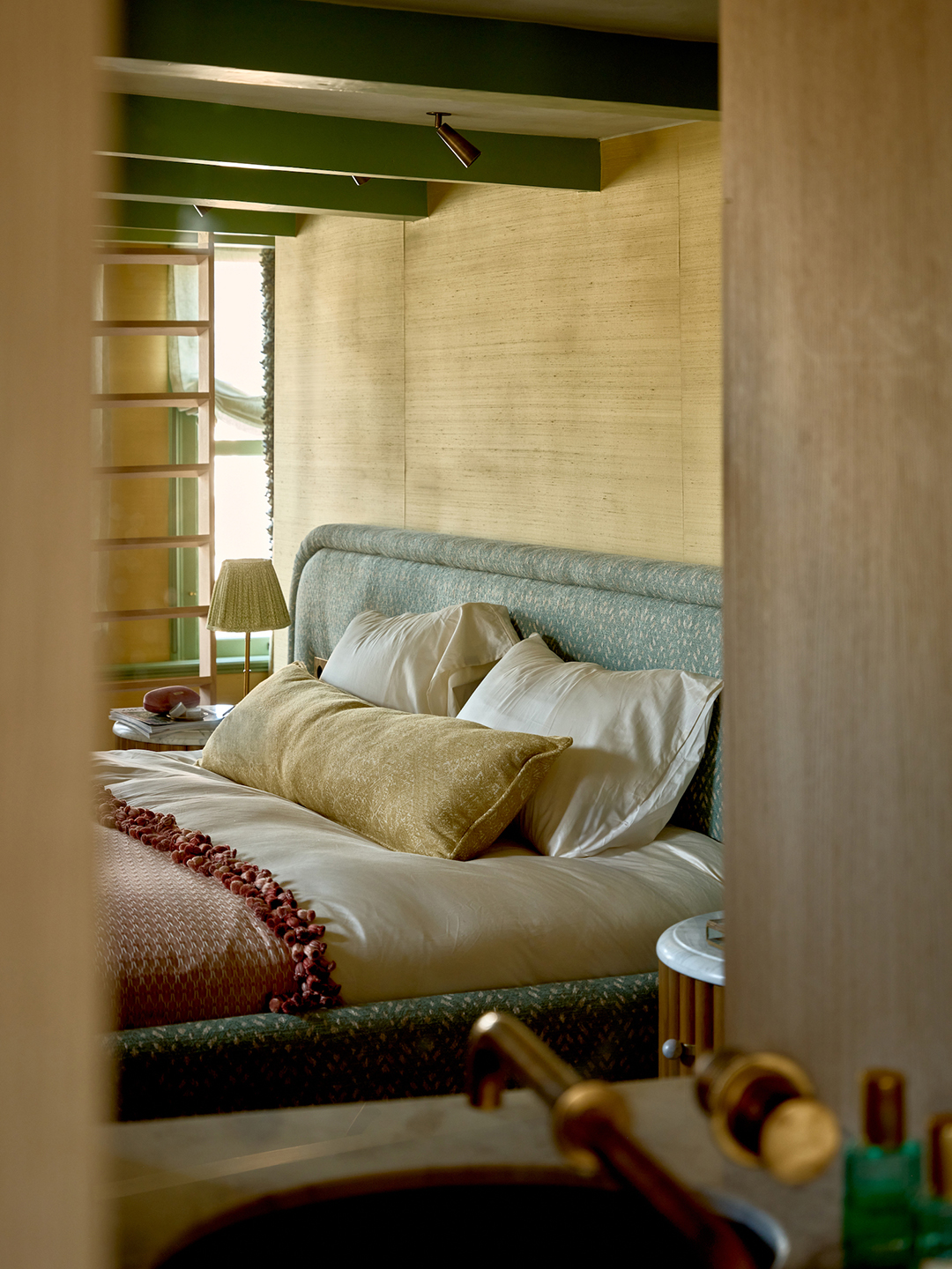 Vibrant-Amsterdam-Home-Tour-Domino-14