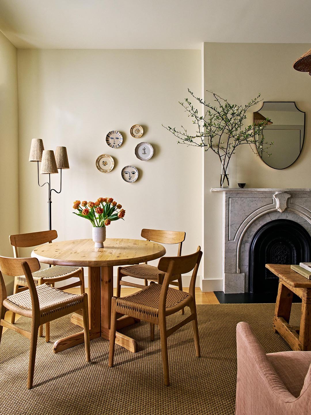 Before & After: Moving the Dining Table Made Way for This Brooklyn Apartment’s Cozy Reading Nook