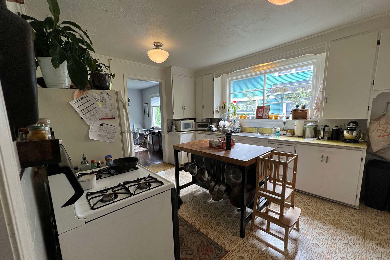 old white kitchen