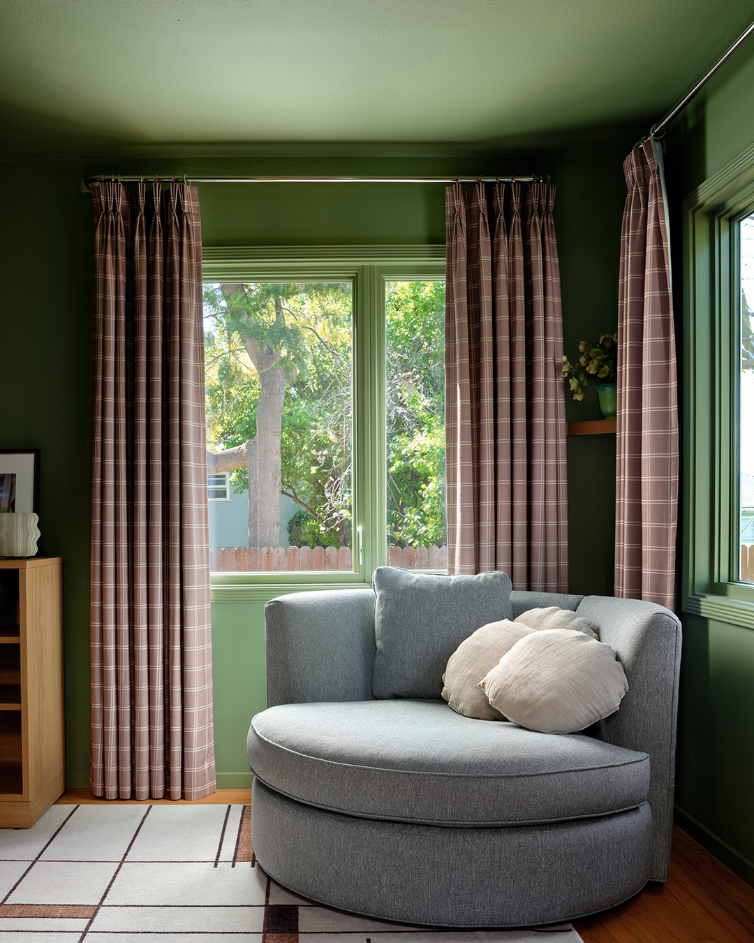 curved chair in bedroom