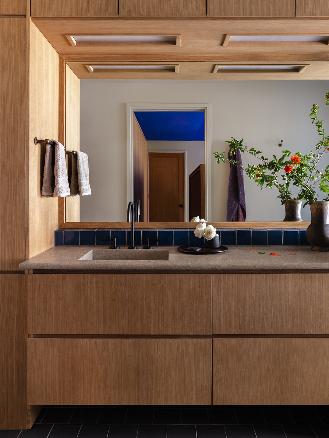 wood bathroom vanity