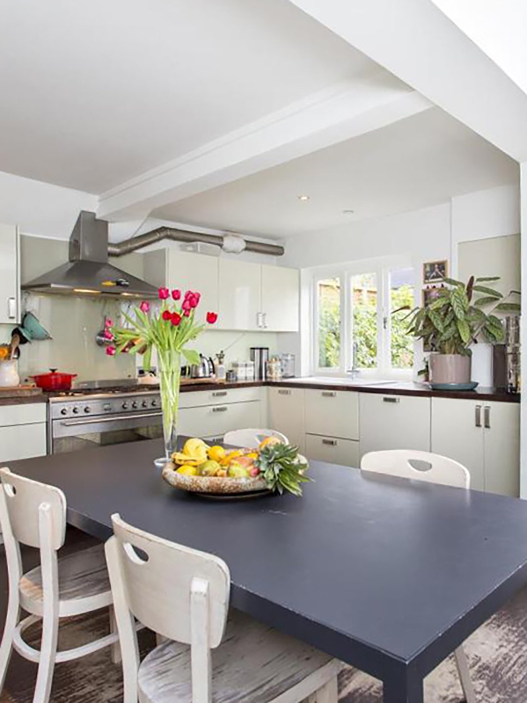 white modern kitchen